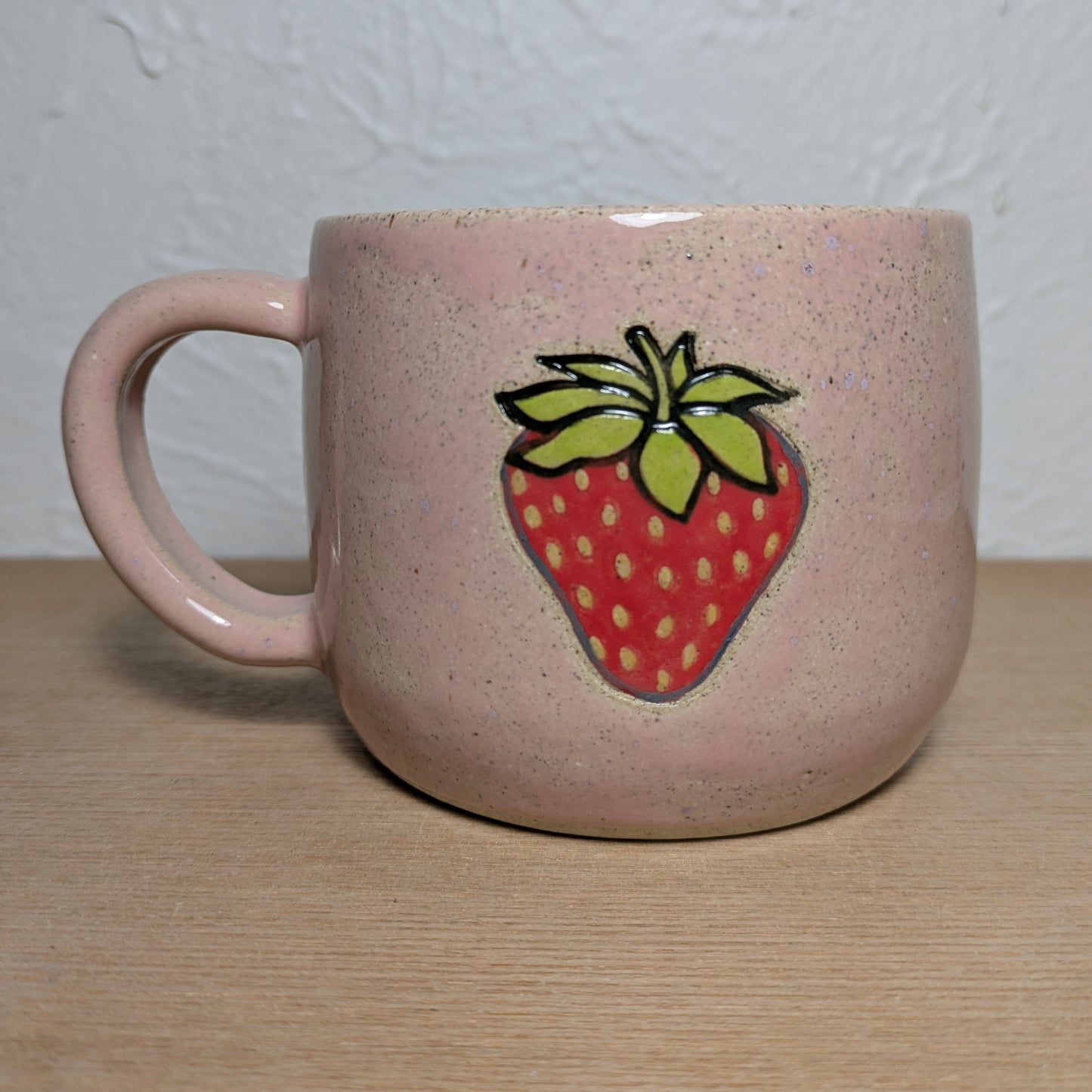 Strawberry Mug in Speckled Pink / 14 oz.