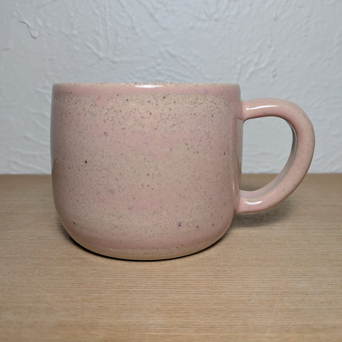 Strawberry Mug in Speckled Pink / 14 oz.