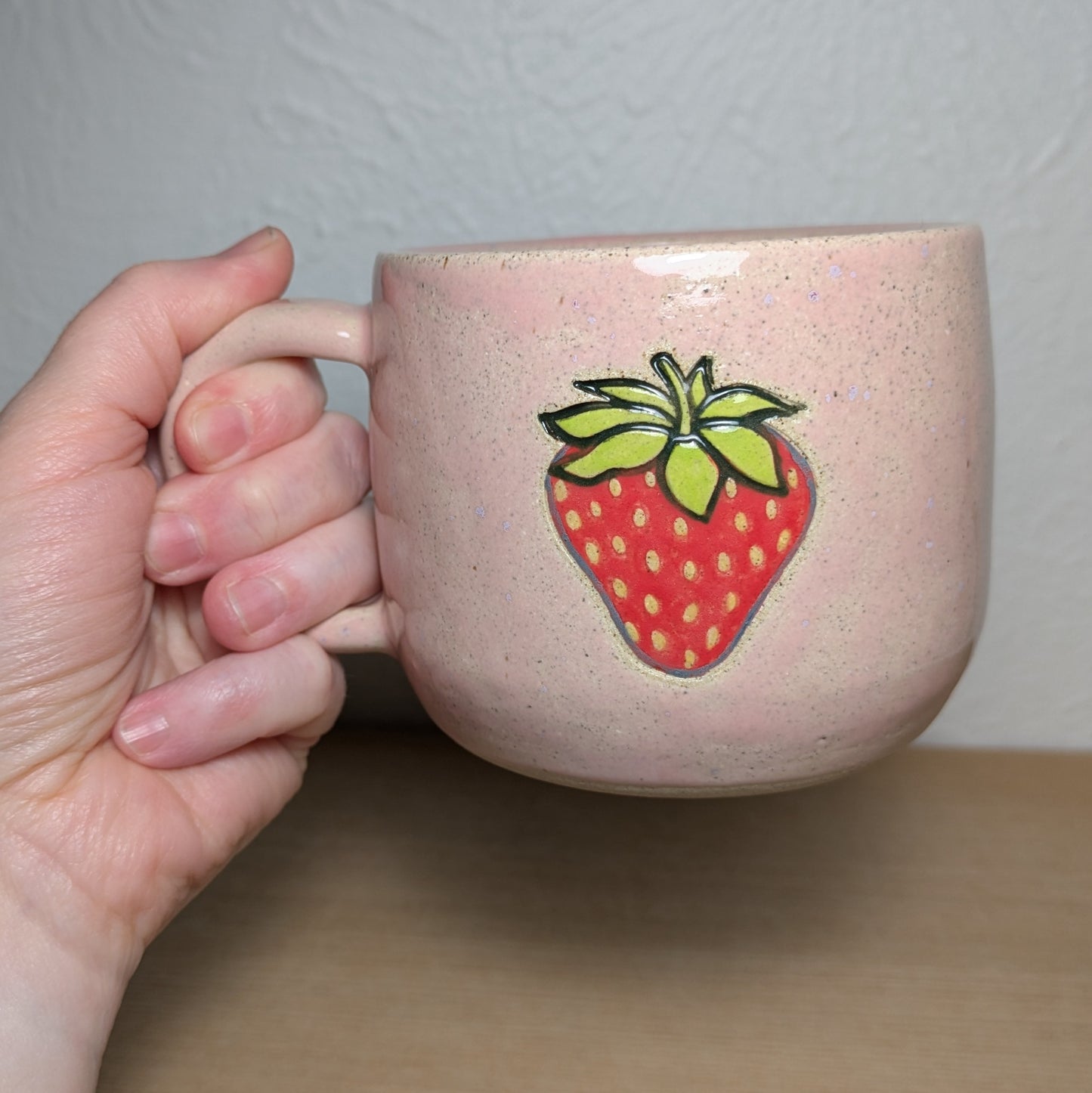 Strawberry Mug in Speckled Pink / 14 oz.